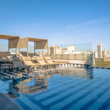 Faranda Collection Barranquilla, A Member Of Radisson Individuals Hotel Barranquilla  Luaran gambar Rooftop pool